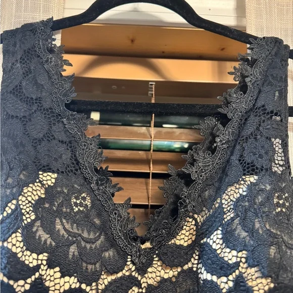 Ever Pretty Black Lace Maxi Dress - Picture 3 of 6